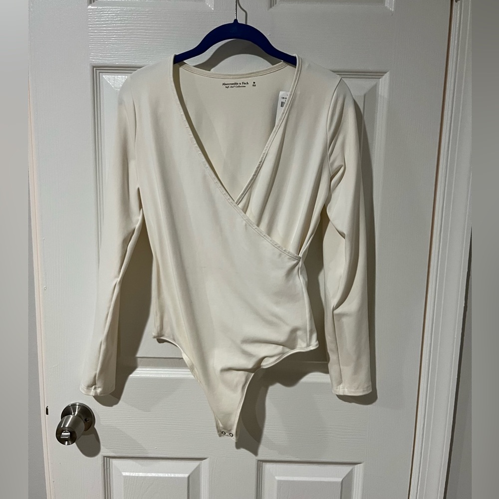 NWT Abercrombie Cream Long Sleeve Wrap Bodysuit